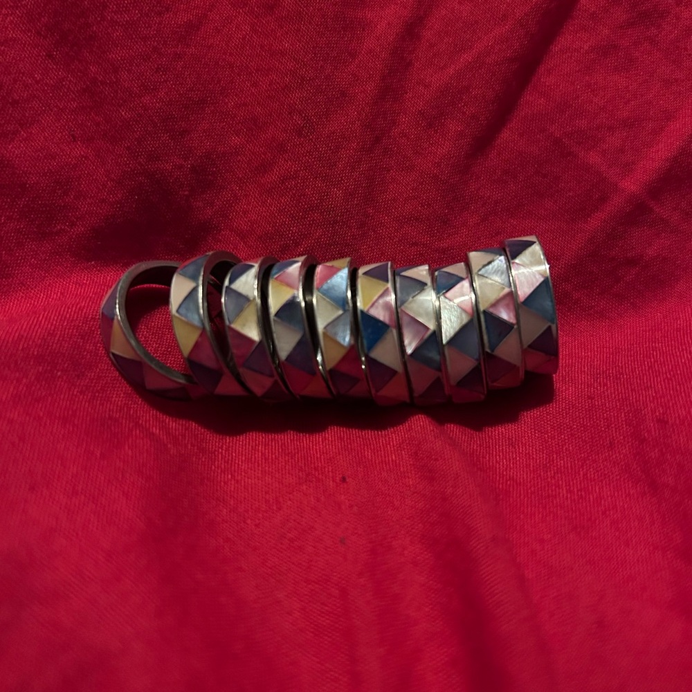 Colourful Geometric Rings - Picture 3 of 3